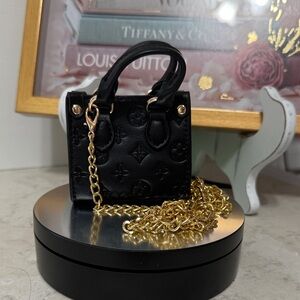 Vegan leather Black Mini Bag with Gold Chain Card in popular design NEW